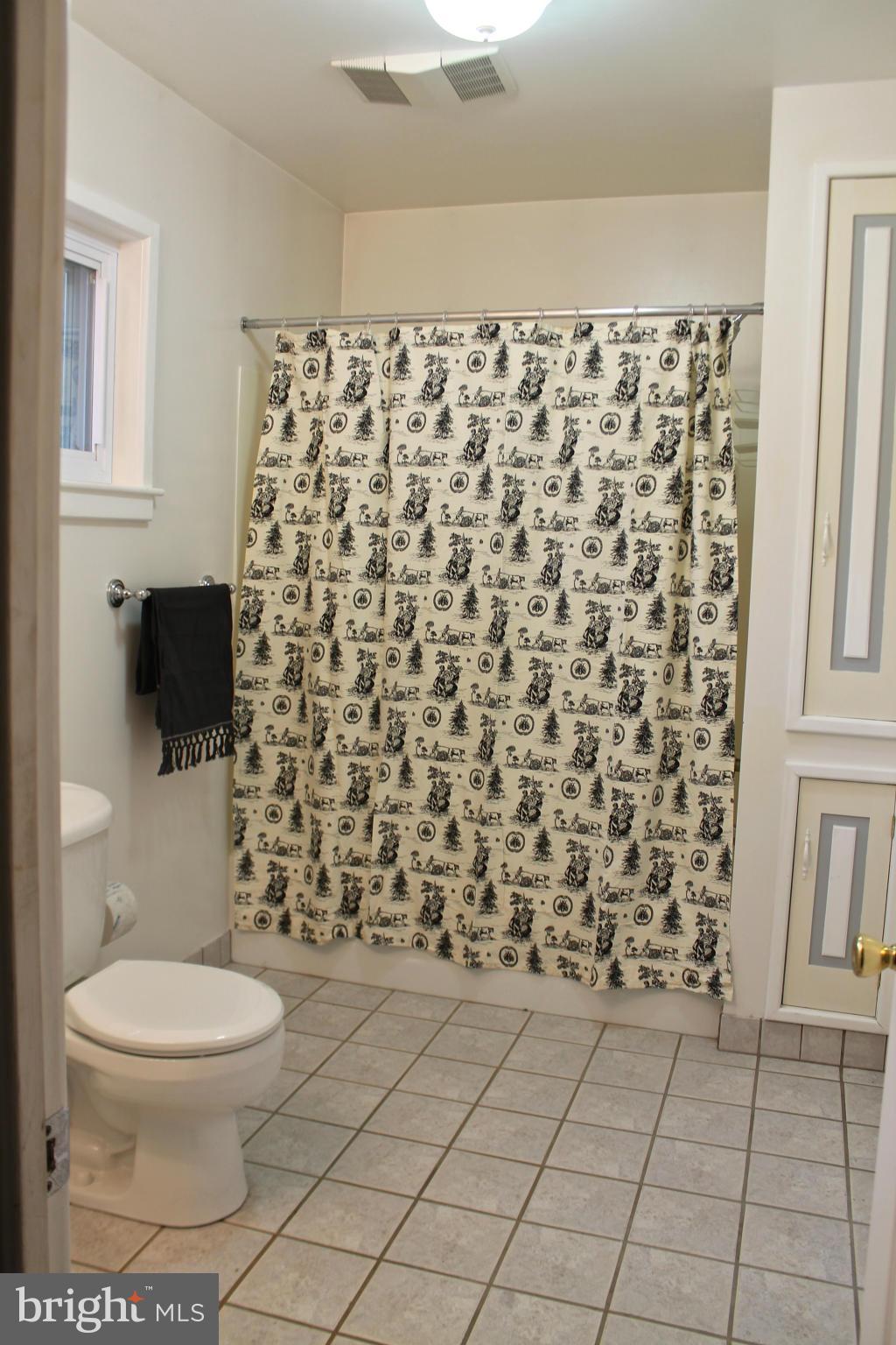 2410 Willoughby Beach Road Edgewood, MD 21040 - Photo 12 of 28 Bath