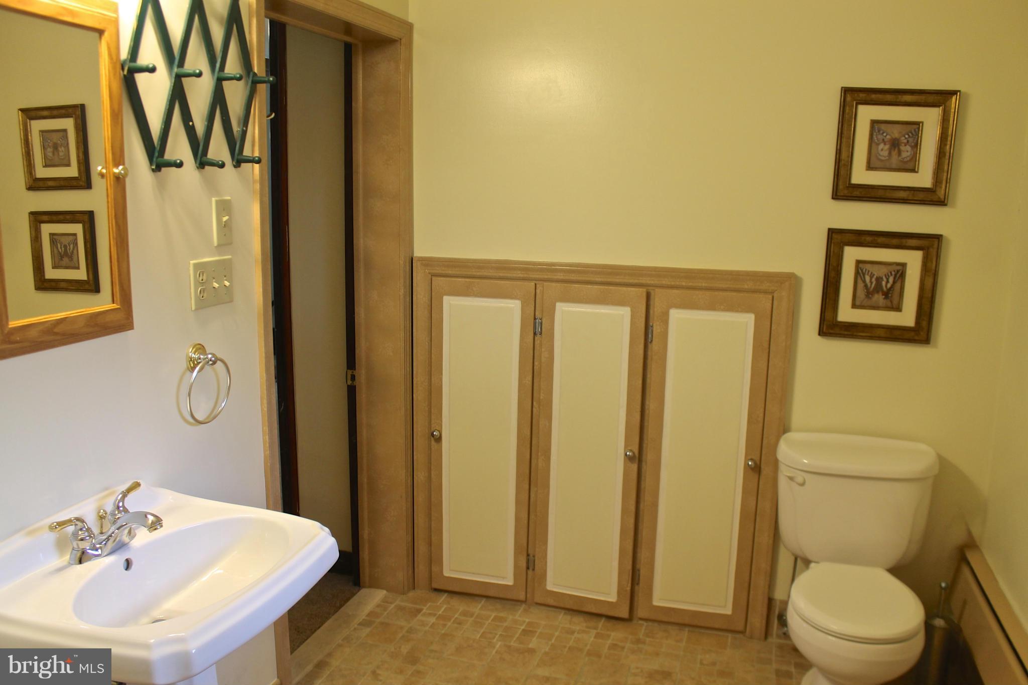 2410 Willoughby Beach Road Edgewood, MD 21040 - Photo 20 of 28 Bath