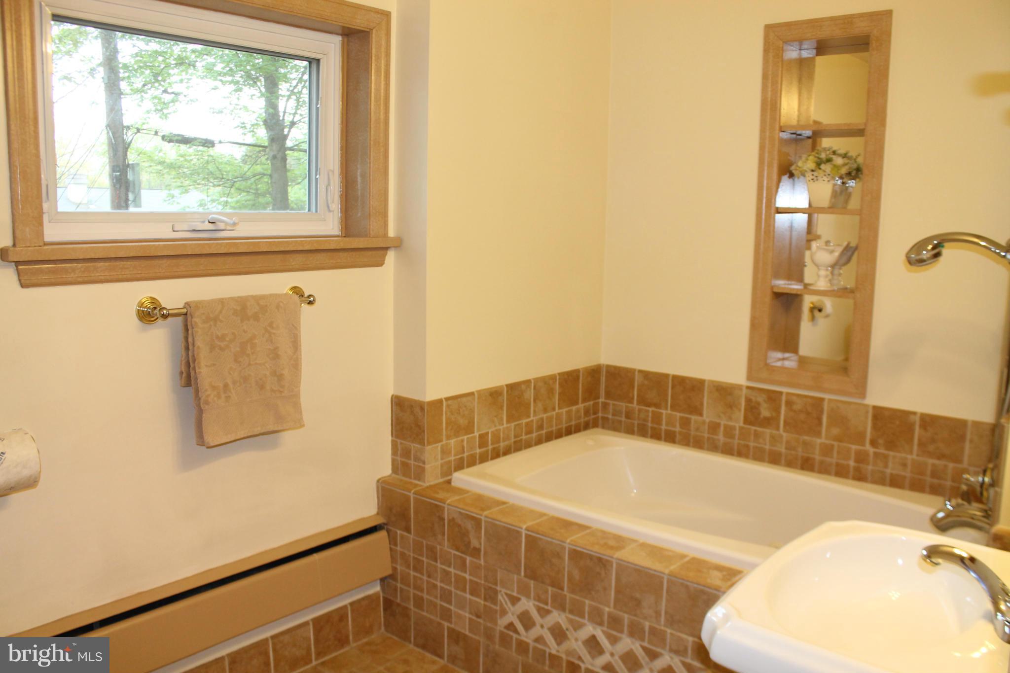 2410 Willoughby Beach Road Edgewood, MD 21040 - Photo 21 of 28 Bath