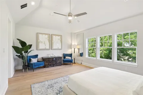 a view of a room with an empty space