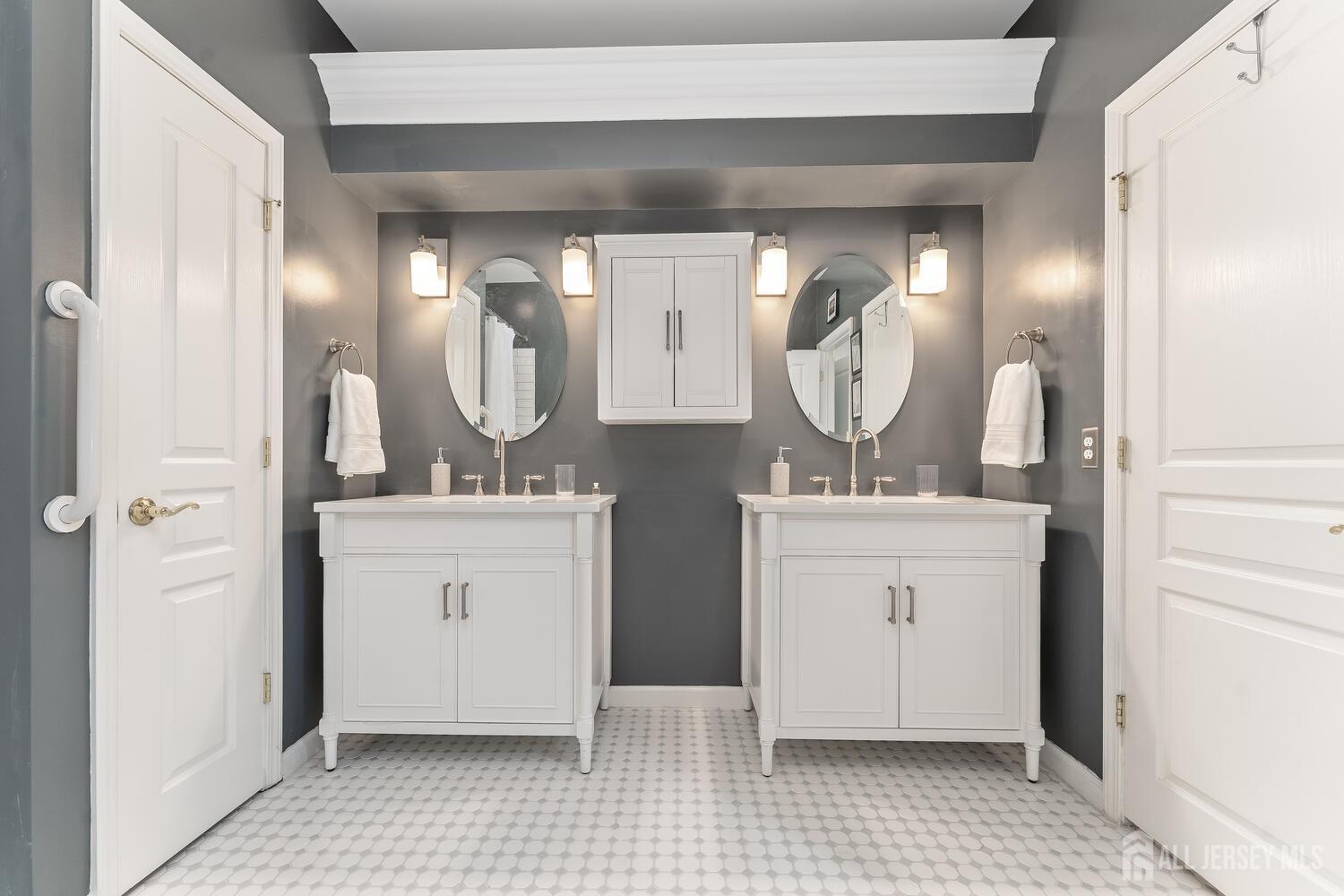 1103 Conrad Way Somerset, NJ 08873 - Photo 14 of 52