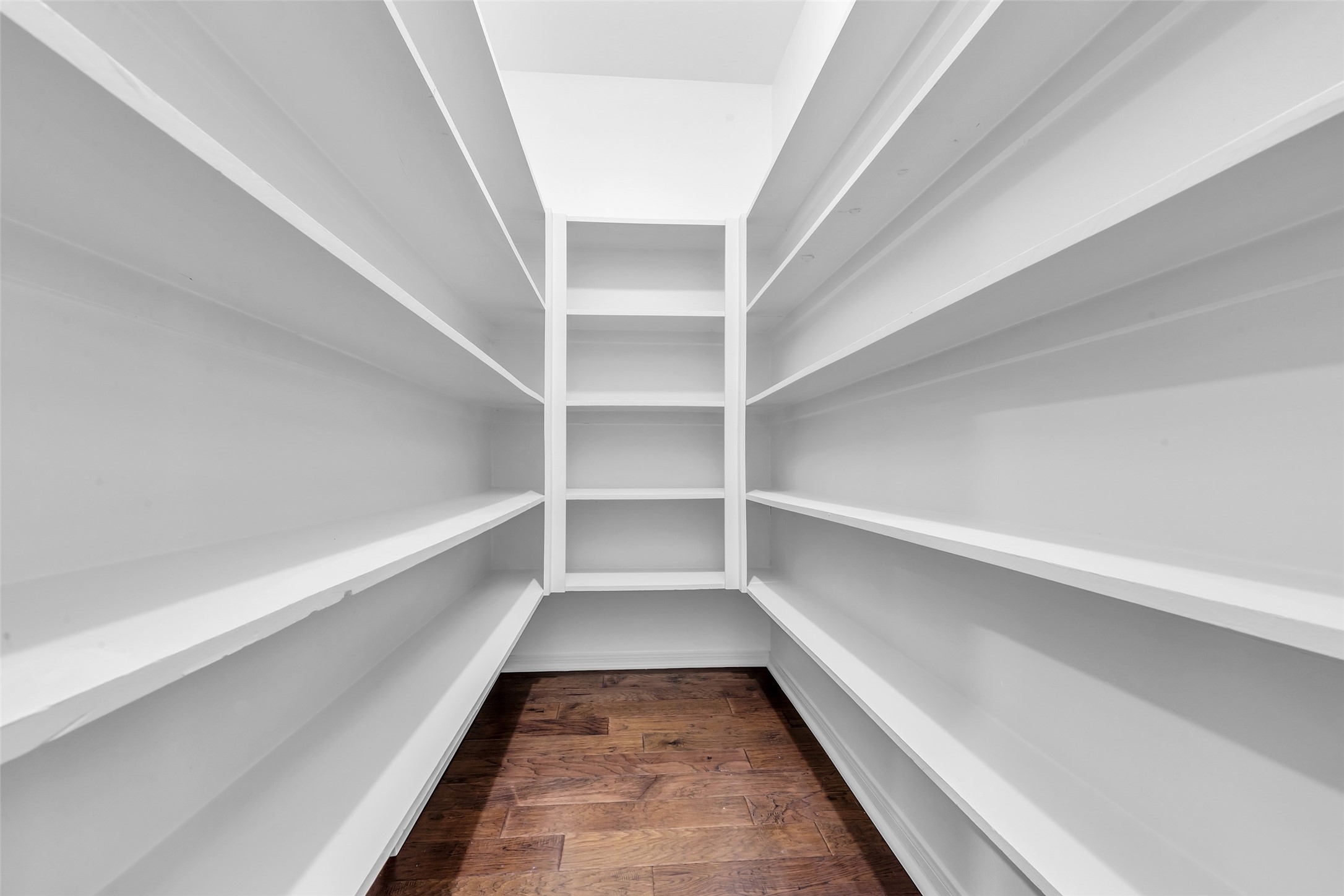 11407 Overbrook Lane Houston, TX 77077 - Photo 15 of 25 Walk in pantry! Lots of storage space.