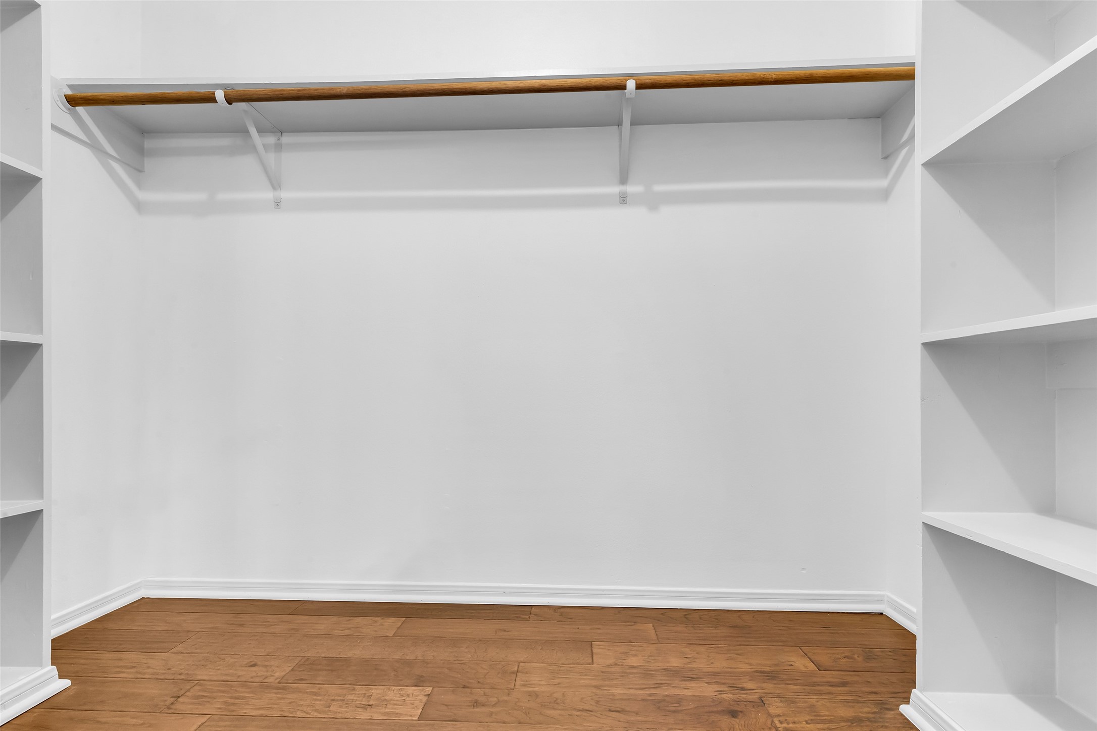 11407 Overbrook Lane Houston, TX 77077 - Photo 23 of 25 Primary closet.