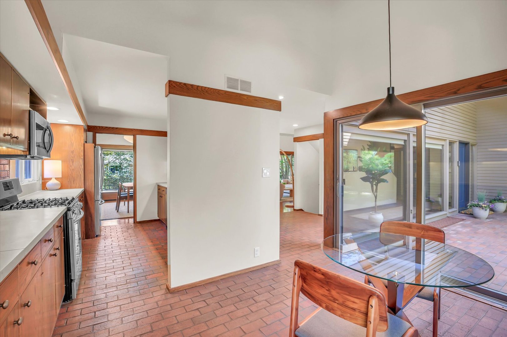 10 Carriage Way Champaign, IL 61821 - Photo 20 of 49 Gallery Image 20