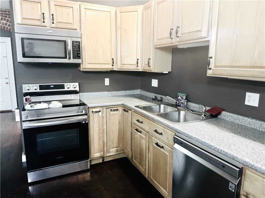24 Front Street, Unit 1 Woonsocket, RI 02895 - Photo 16 of 26