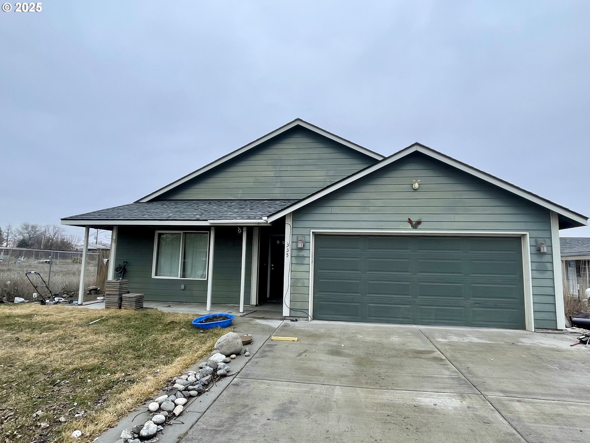 335 Southeast 3rd Street Irrigon, OR 97844 - Photo 1 of 33