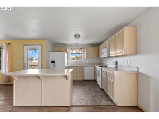 $269,000 | 335 Southeast 3rd Street, Irrigon, OR 97844