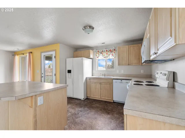 $269,000 | 335 Southeast 3rd Street, Irrigon, OR 97844