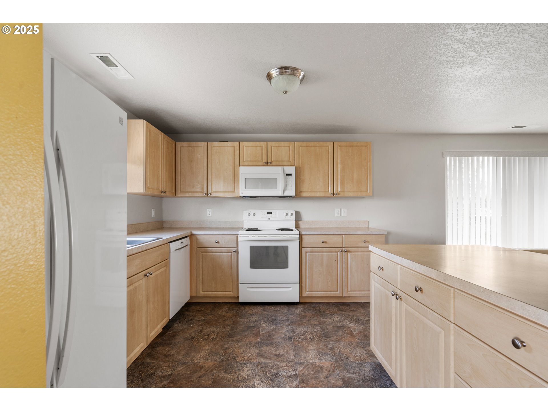 335 Southeast 3rd Street Irrigon, OR 97844 - Photo 13 of 33