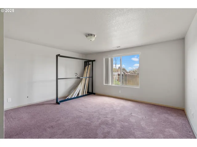 $269,000 | 335 Southeast 3rd Street, Irrigon, OR 97844