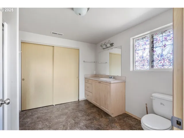 $269,000 | 335 Southeast 3rd Street, Irrigon, OR 97844