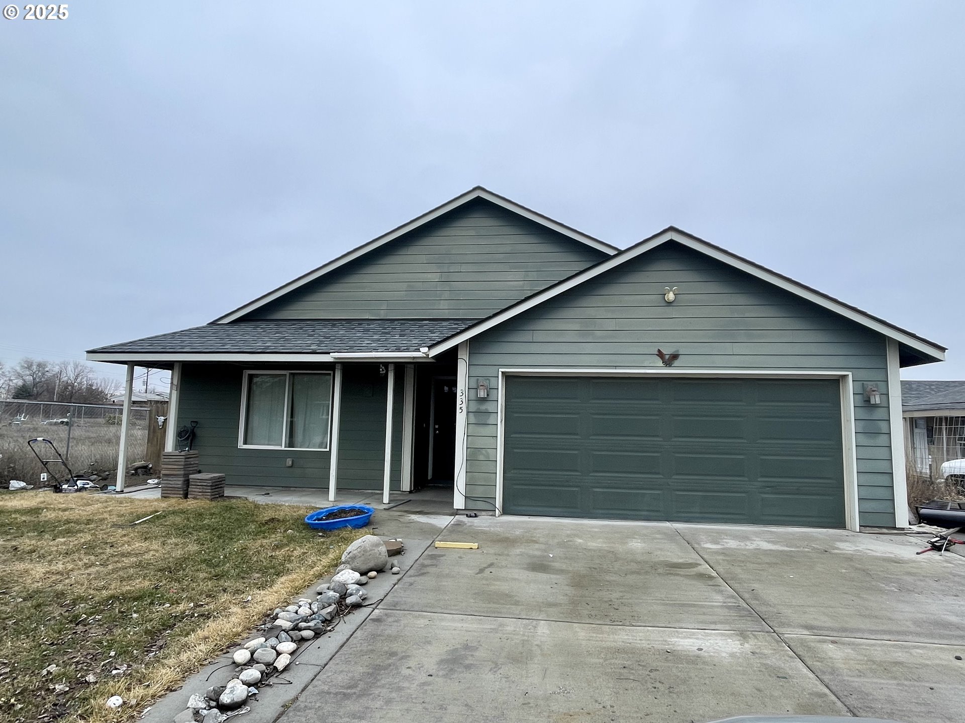 335 Southeast 3rd Street Irrigon, OR 97844 - Photo 2 of 33