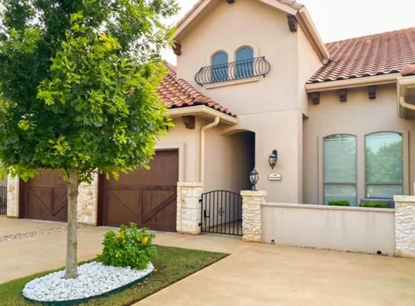 $3,250 | 108 Tuscan Drive, Horseshoe Bay, TX 78657