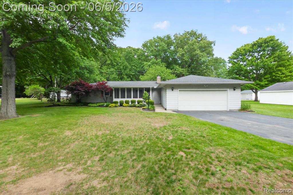 2083 Wells Road Dundee, MI 48131 - Photo 2 of 54