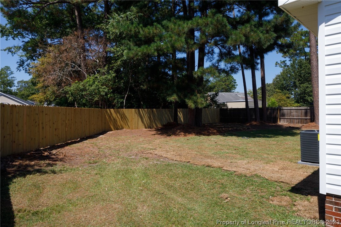 942 Rim Road Fayetteville, NC 28314 - Photo 13 of 14