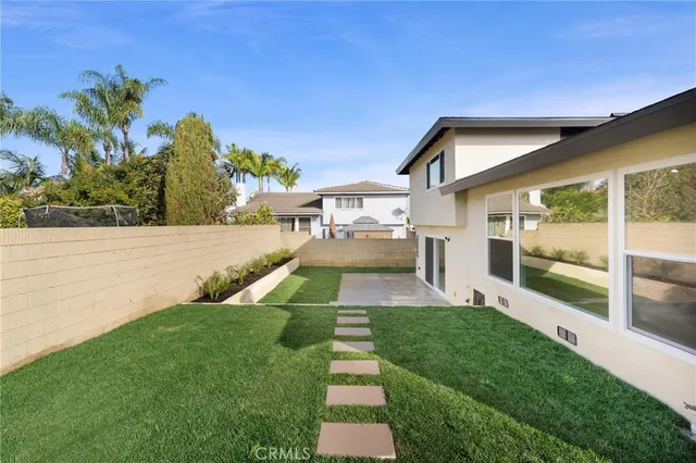 $1,999,000 | 23215 Elm Avenue, Torrance, CA 90505