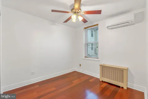$1,299,500 | 129 Bainbridge Street, Philadelphia, PA 19147