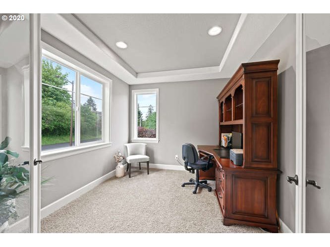 22852 Weatherhill Road West Linn, OR 97068 - Photo 3 of 27 Gallery Image 3