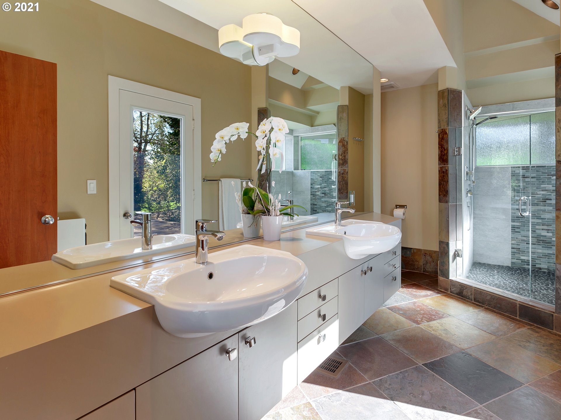 22831 Southwest Johnson Road West Linn, OR 97068 - Photo 22 of 32 Gallery Image 22