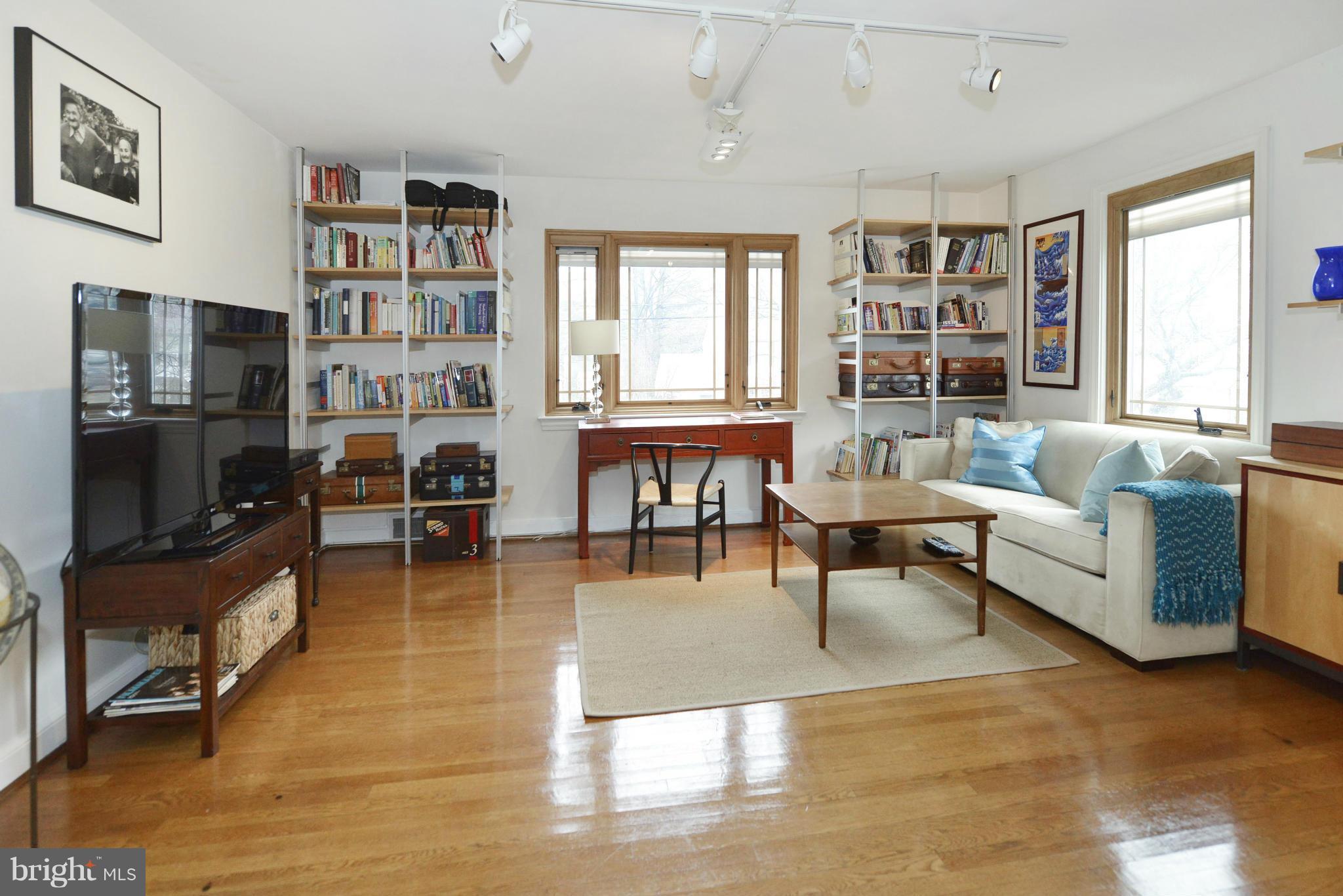 4506 Dalton Road Chevy Chase, MD 20815 - Photo 13 of 26 Bath (Master)