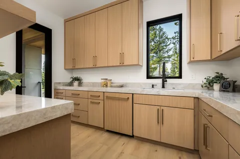 $5,590,000 | 9309 Gaston Court, Truckee, CA 96161