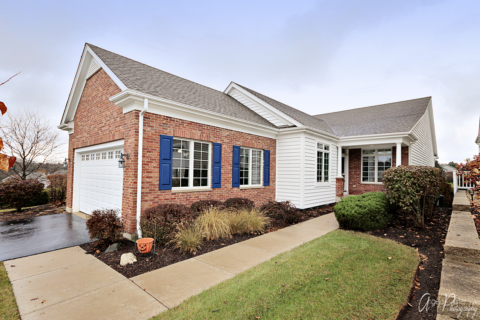 4231 Weatherstone Road Crystal Lake, IL 60014 - Photo 1 of 29 Gallery Image 1