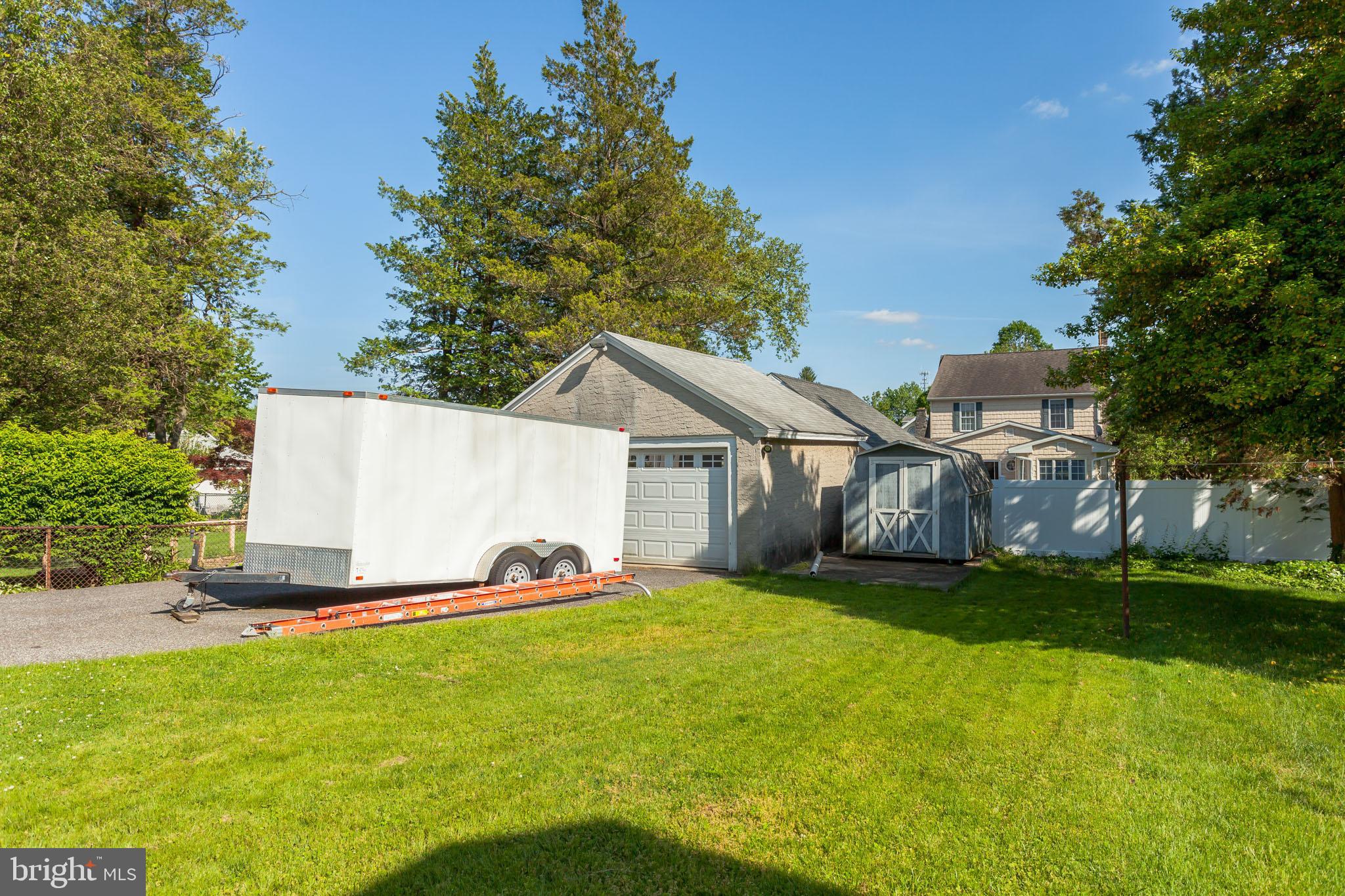 33 East Clearfield Road Havertown, PA 19083 - Photo 5 of 43