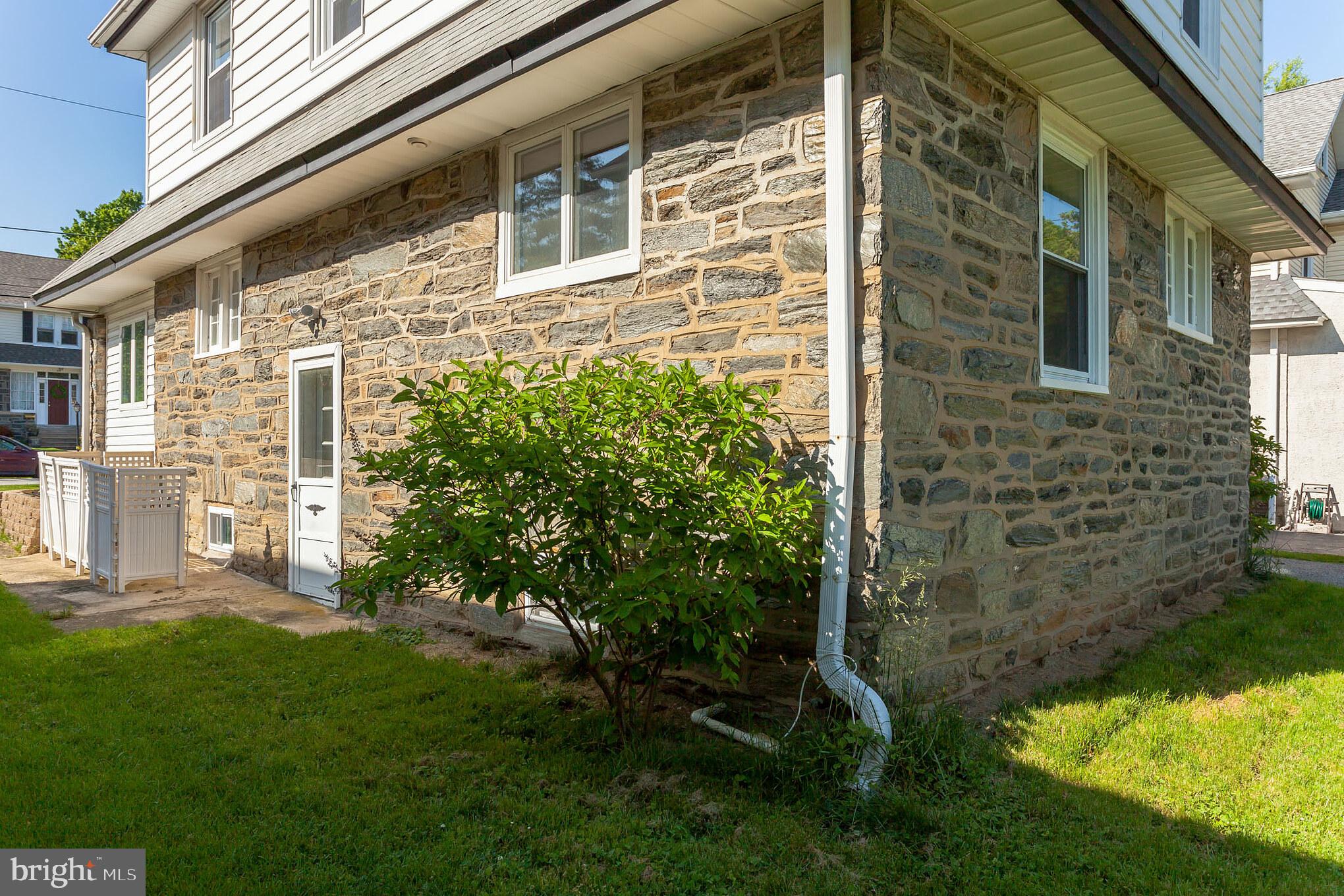 33 East Clearfield Road Havertown, PA 19083 - Photo 6 of 43
