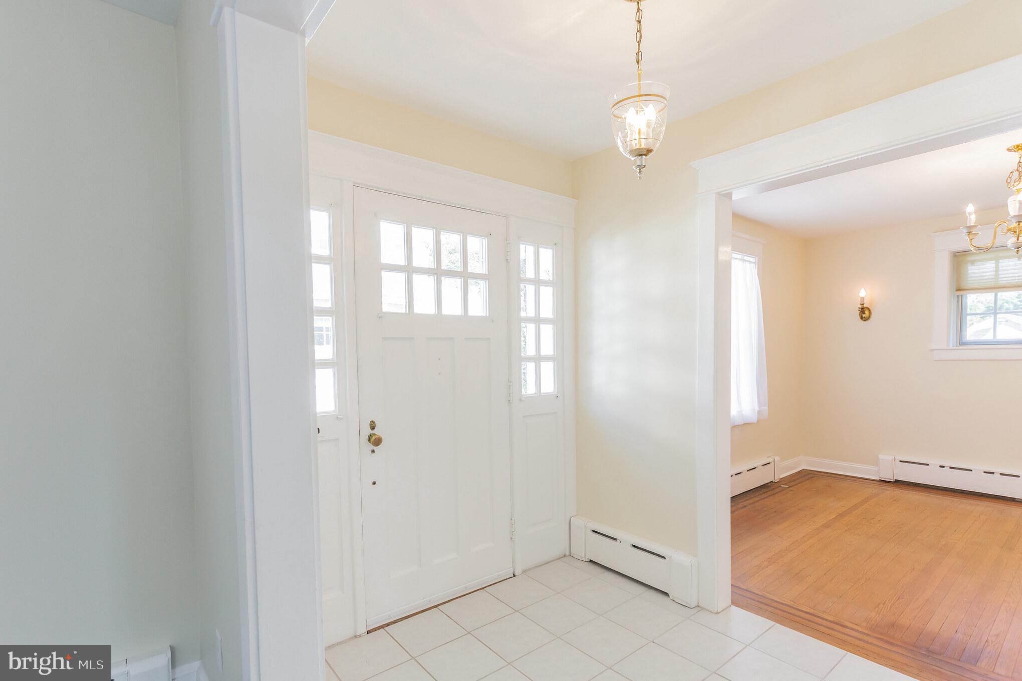 33 East Clearfield Road Havertown, PA 19083 - Photo 7 of 43