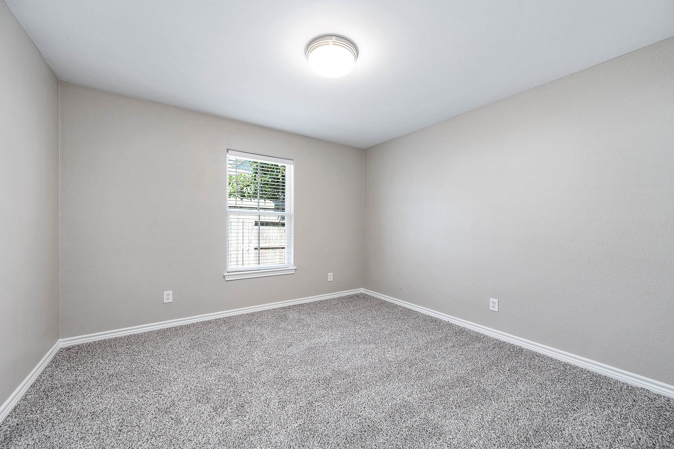 7308 Avenue R Galveston, TX 77551 - Photo 17 of 24