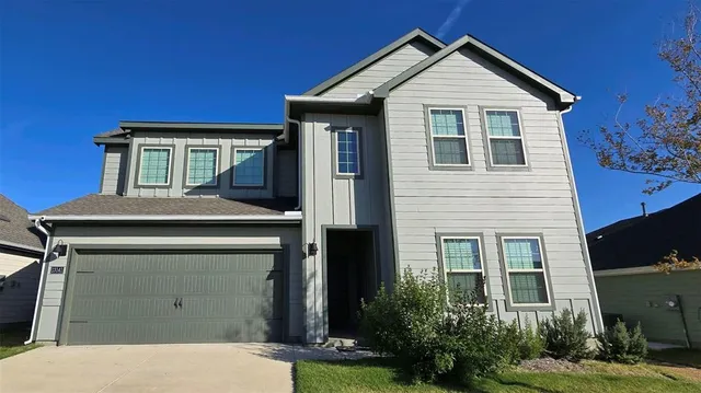 $2,499 | 13141 Enclave Parkway, Providence Village, TX 76227