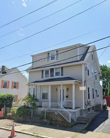 $1,590 | 128 Vincent Avenue, Unit 1, North Providence, RI 02904