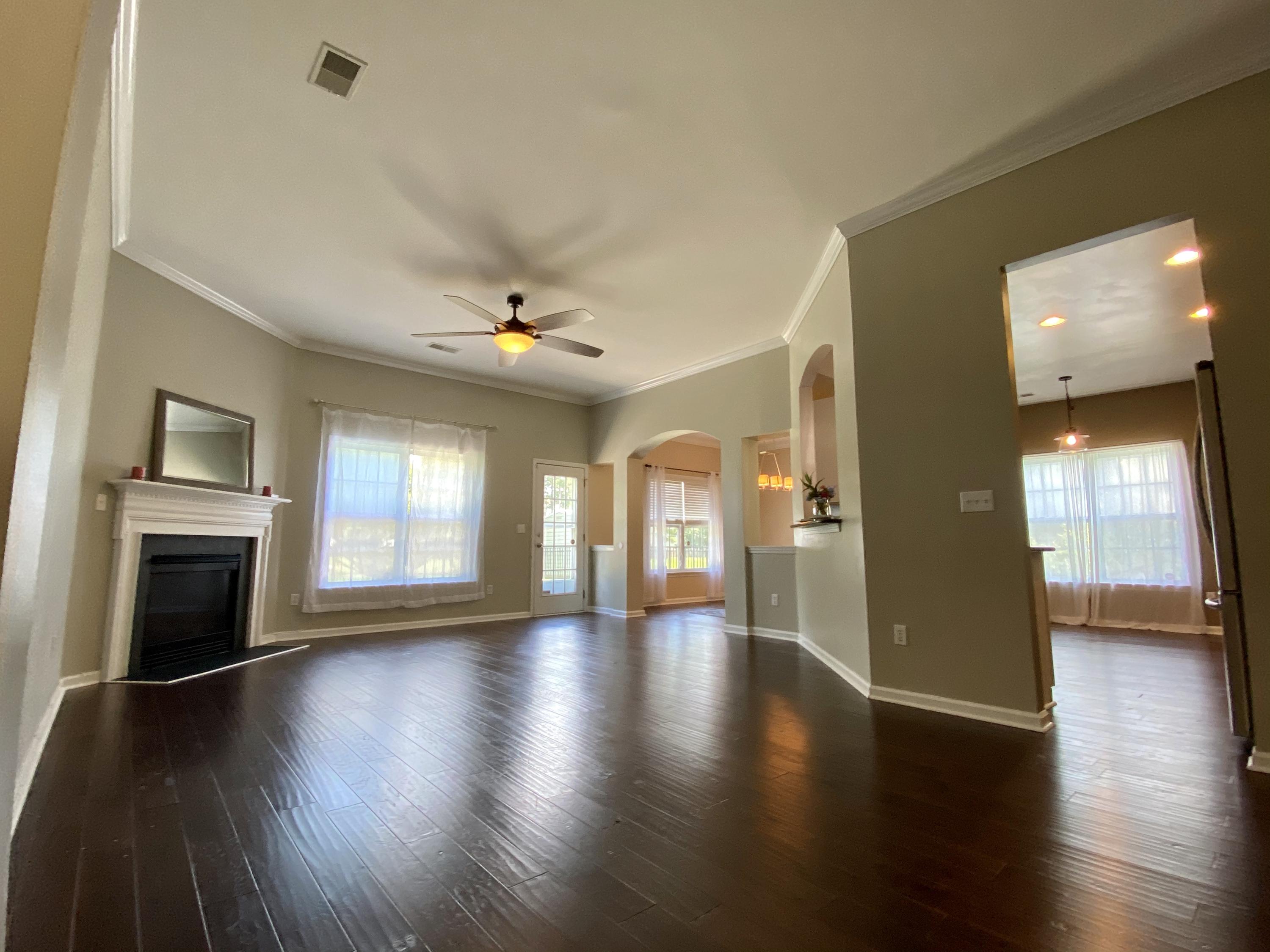 1512 St Stephens Way Hanahan, SC 29410 - Photo 5 of 27 61A3CD4F-FDE7-40D7-910E-0903B9A2D63A
