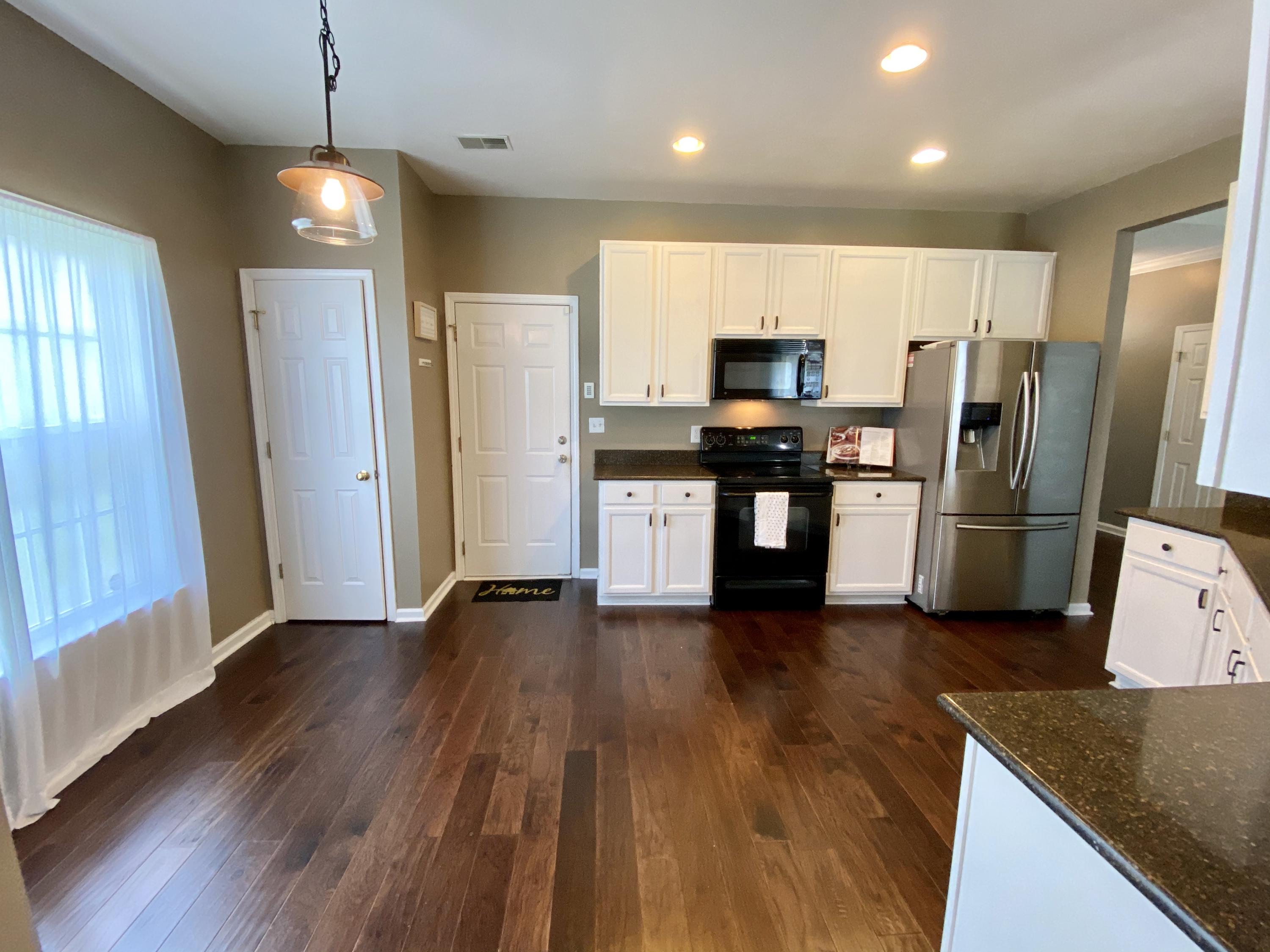 1512 St Stephens Way Hanahan, SC 29410 - Photo 10 of 27 41794201-FDBC-4CD6-BAFF-C6D504309BA4