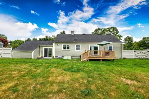 $669,000 | 15 George Street, Dartmouth, MA 02748