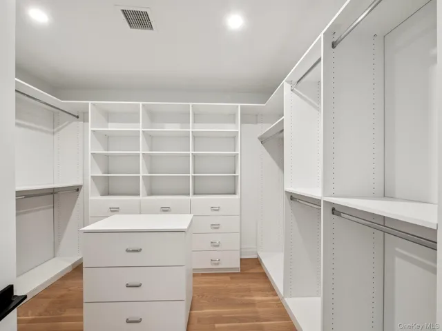 $12,000 | 2 Arthur Place, Woodbury, NY 11797