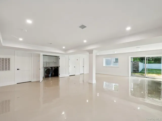 $12,000 | 2 Arthur Place, Woodbury, NY 11797