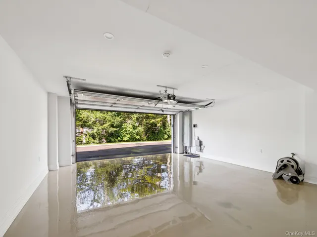 $12,000 | 2 Arthur Place, Woodbury, NY 11797