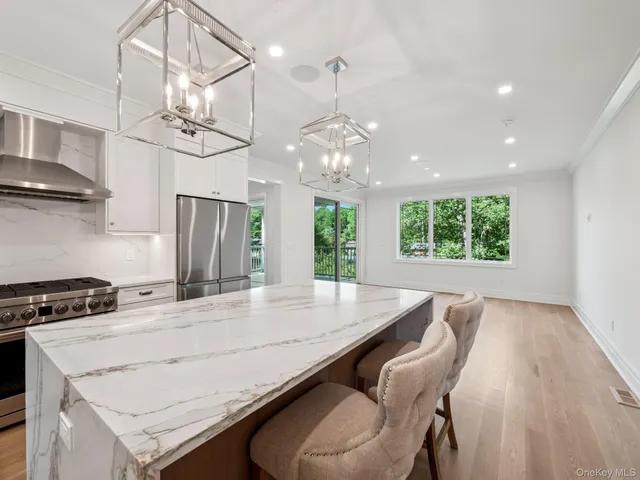 $12,000 | 2 Arthur Place, Woodbury, NY 11797