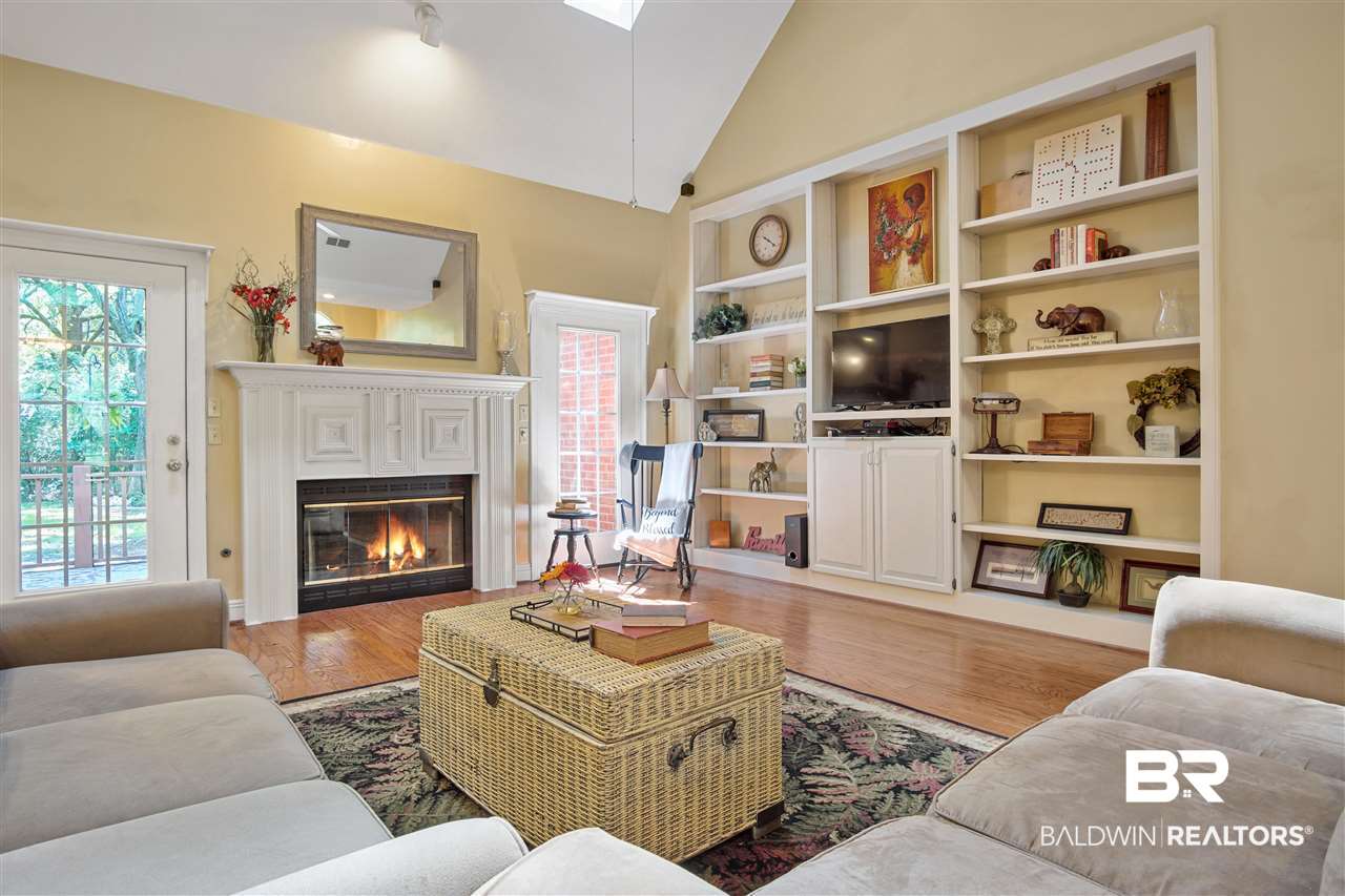 19760 Hunters Loop Fairhope, AL 36532 - Photo 5 of 36