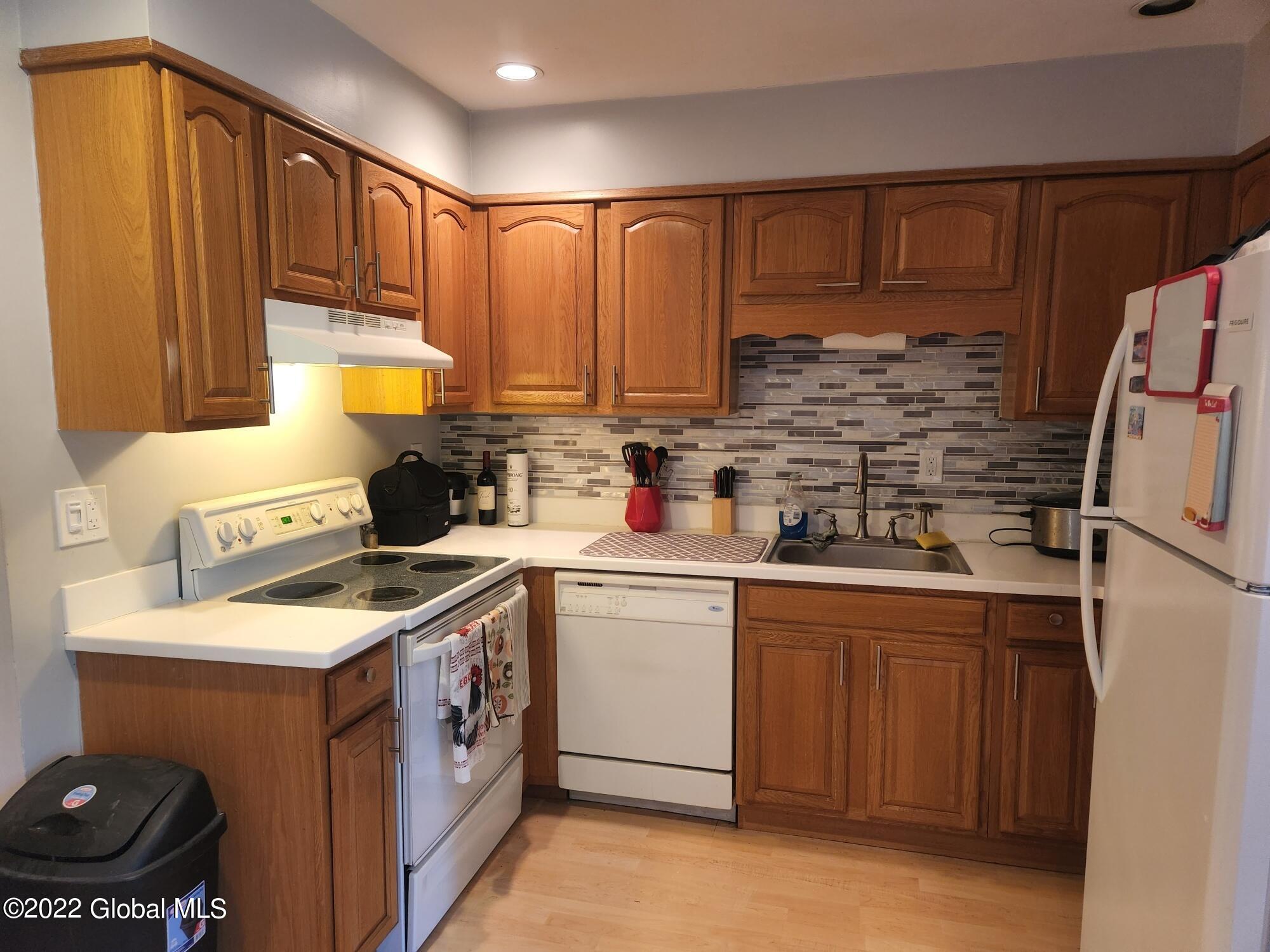 21 Canvasback Ridge Waterford, NY 12188 - Photo 2 of 22 1343628586_20220815_114725_7601565_resiz