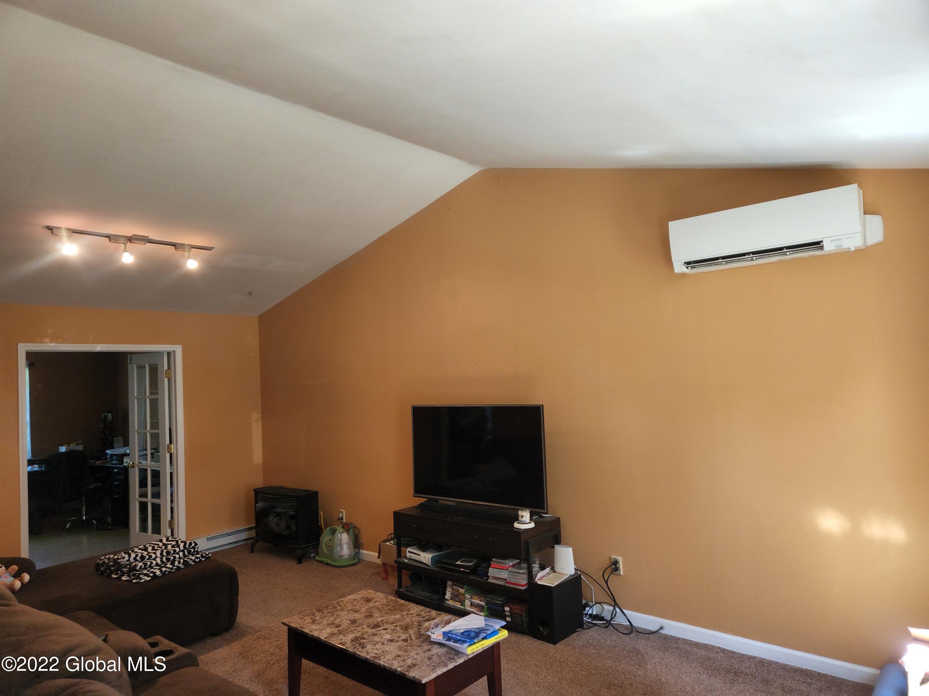 21 Canvasback Ridge Waterford, NY 12188 - Photo 8 of 22 20220815_115156