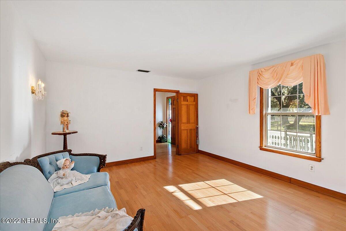 1939 Orange Picker Road Jacksonville, FL 32223 - Photo 12 of 30 12-Living Room