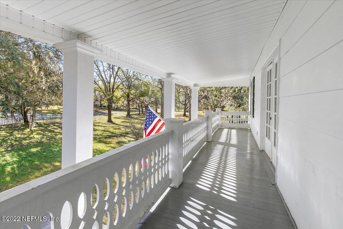 1939 Orange Picker Road Jacksonville, FL 32223 - Photo 21 of 30 21-Balcony