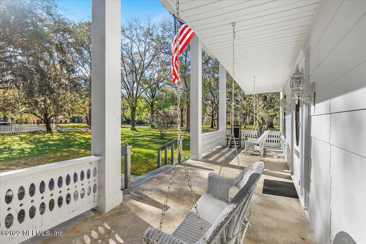 1939 Orange Picker Road Jacksonville, FL 32223 - Photo 8 of 30 08-Front Porch