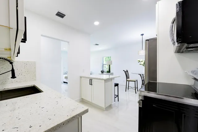 $399,000 | 1314 South B Street, Lake Worth Beach, FL 33460