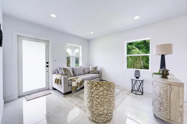 $399,000 | 1314 South B Street, Lake Worth Beach, FL 33460