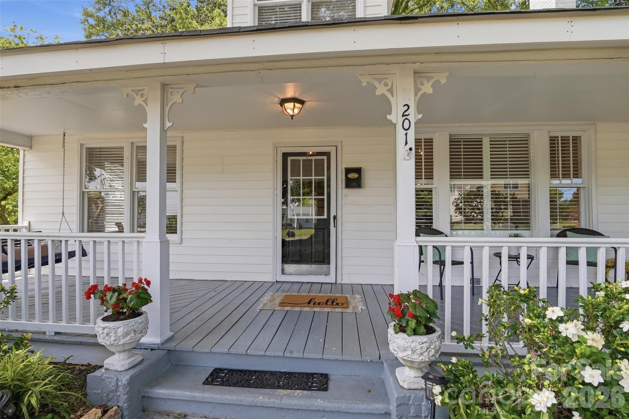 201 Smith Street Clover, SC 29710 - Photo 3 of 34