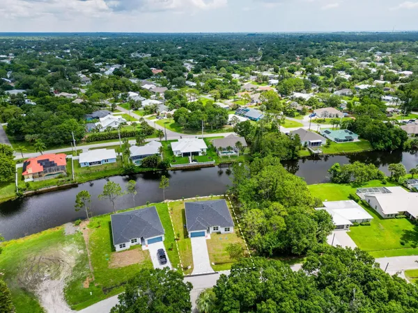 $2,800 | 573 Joy Haven Drive, Sebastian, FL 32958