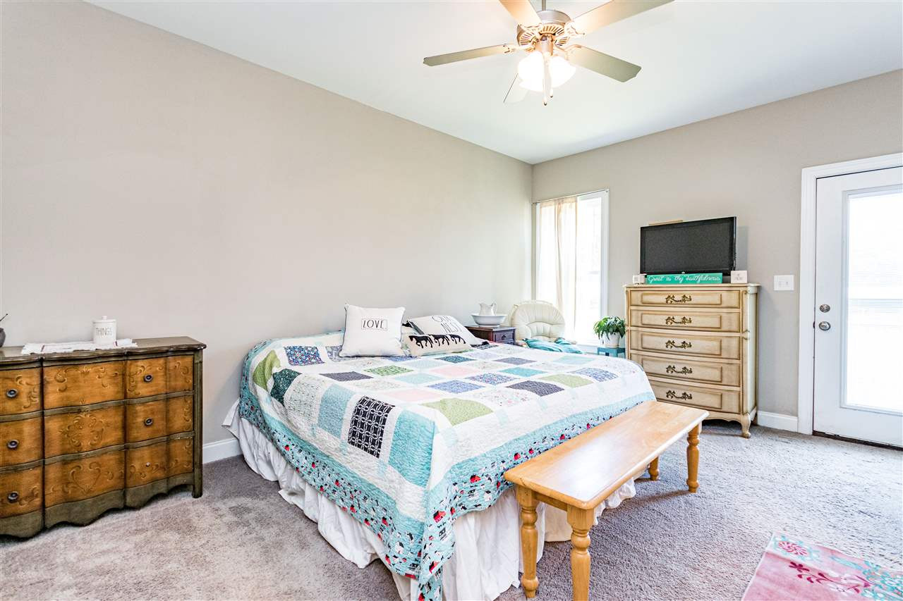 8388 Buffalo Road Selma, NC 27576 - Photo 12 of 30 Main Suite